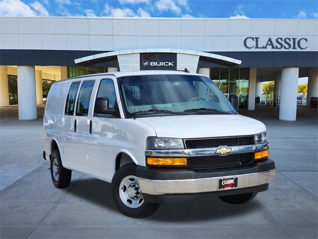 2022 Chevrolet Express Base