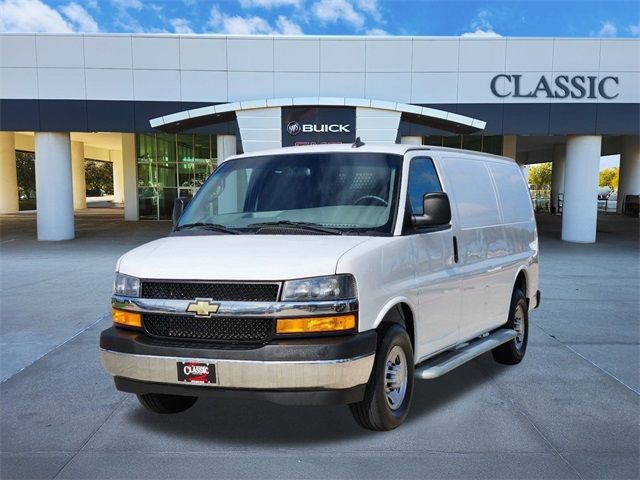 2022 Chevrolet Express Base