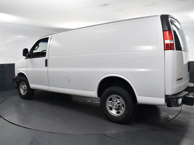 2022 Chevrolet Express Base