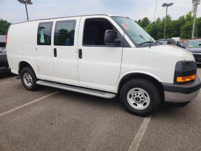 2022 Chevrolet Express Base