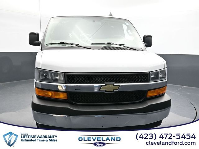 2022 Chevrolet Express Base