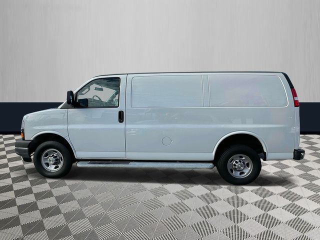 2022 Chevrolet Express Base