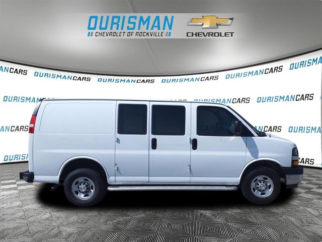 2022 Chevrolet Express Base