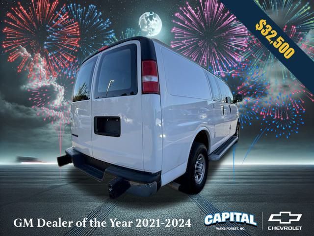 2022 Chevrolet Express Base