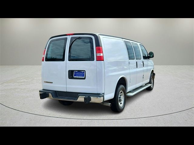 2022 Chevrolet Express Base