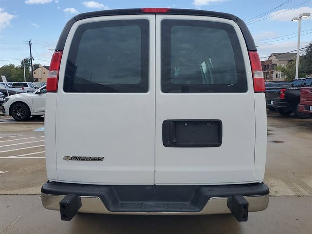 2022 Chevrolet Express Base