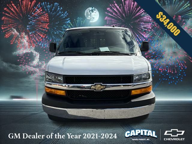 2022 Chevrolet Express Base