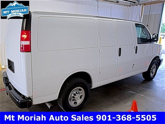 2022 Chevrolet Express Base