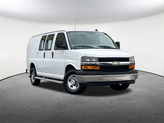 2022 Chevrolet Express Base