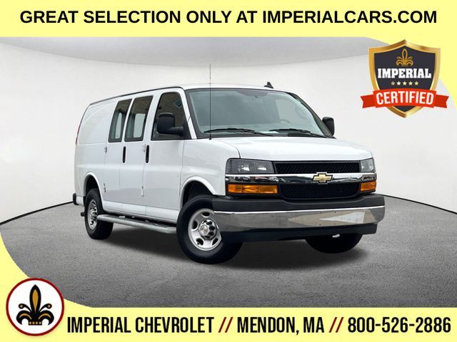 2022 Chevrolet Express Base