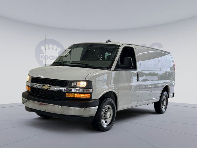 2022 Chevrolet Express Base