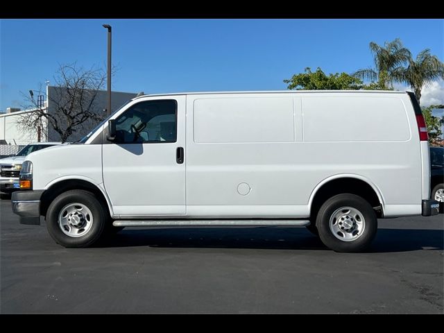 2022 Chevrolet Express Base