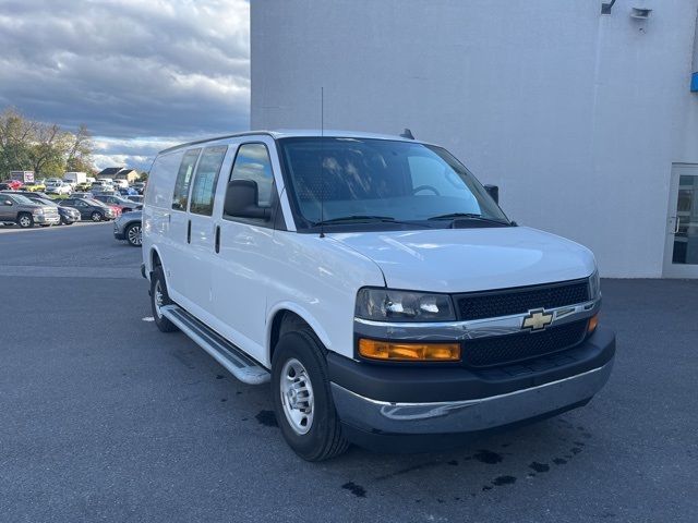 2022 Chevrolet Express Base