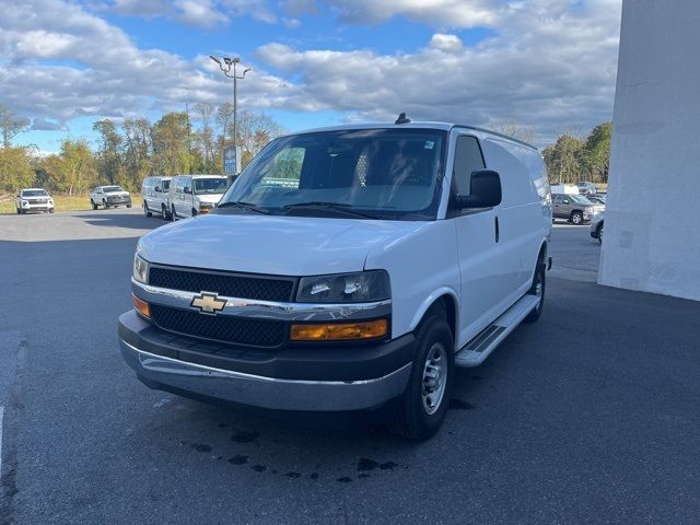 2022 Chevrolet Express Base