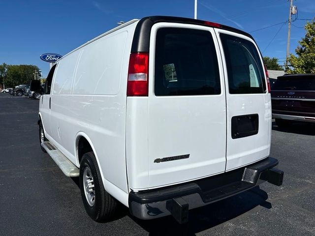 2022 Chevrolet Express Base