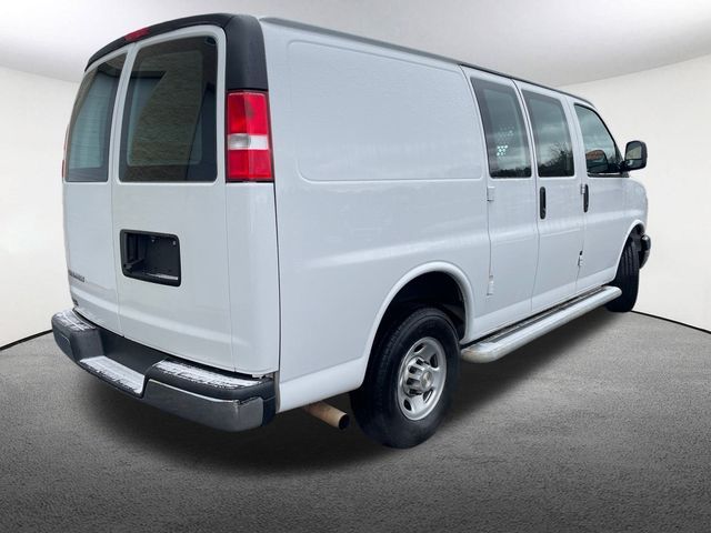 2022 Chevrolet Express Base