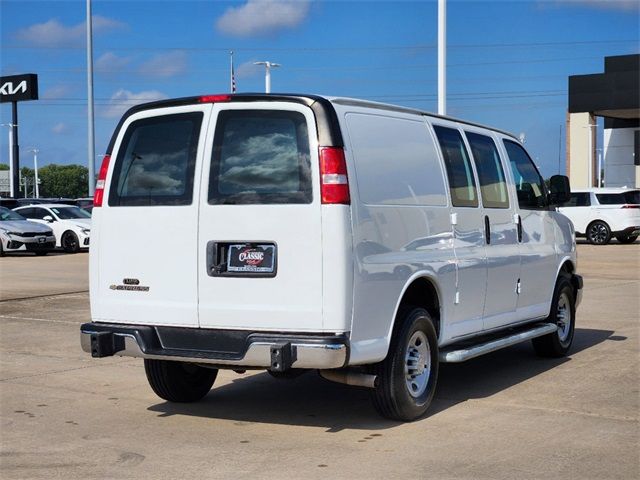 2022 Chevrolet Express Base