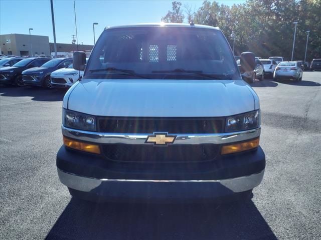 2022 Chevrolet Express Base