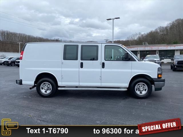 2022 Chevrolet Express Base