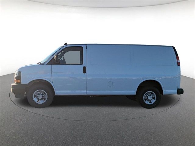 2022 Chevrolet Express Base