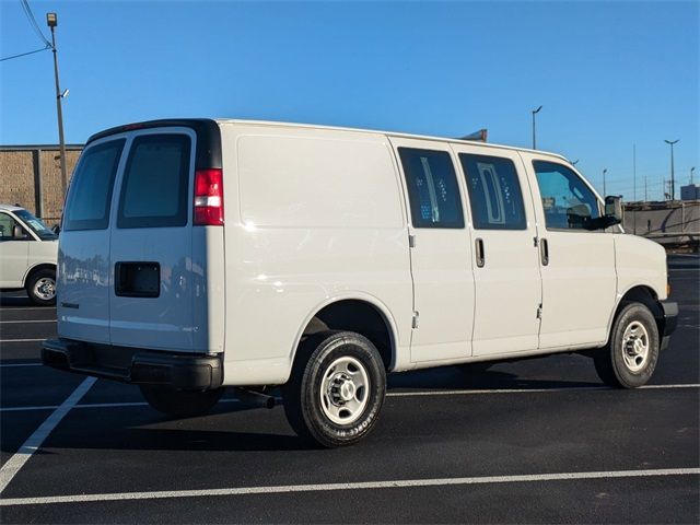 2022 Chevrolet Express Base