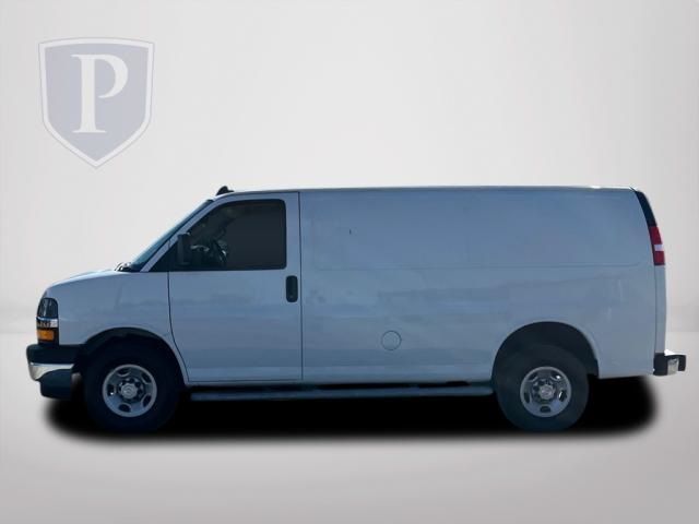 2022 Chevrolet Express Base