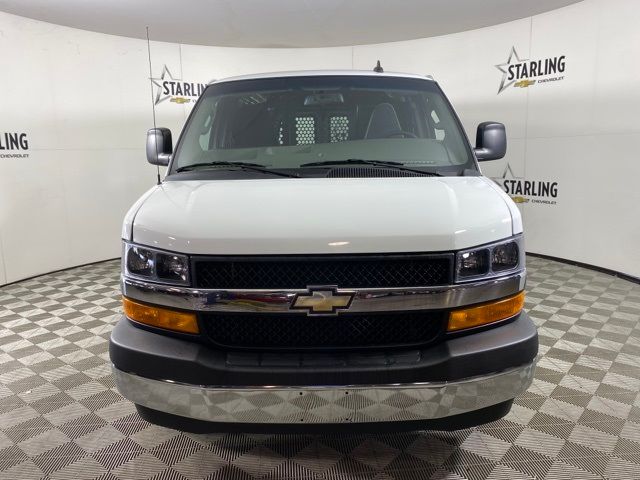 2022 Chevrolet Express Base