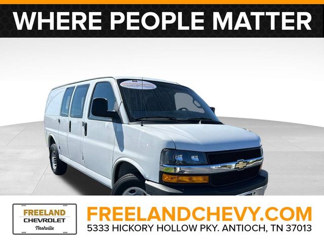 2022 Chevrolet Express Base