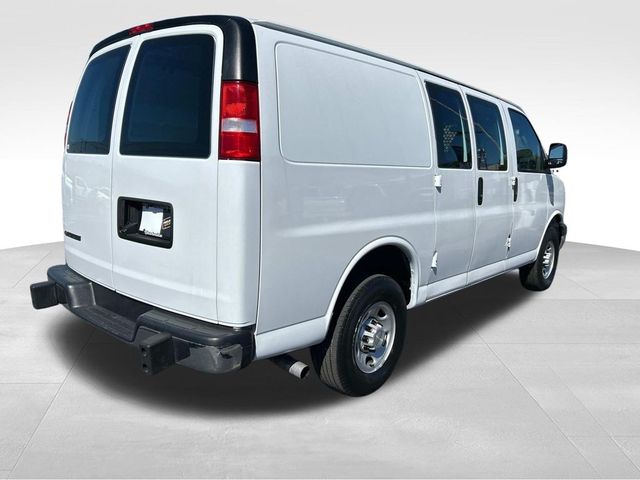 2022 Chevrolet Express Base