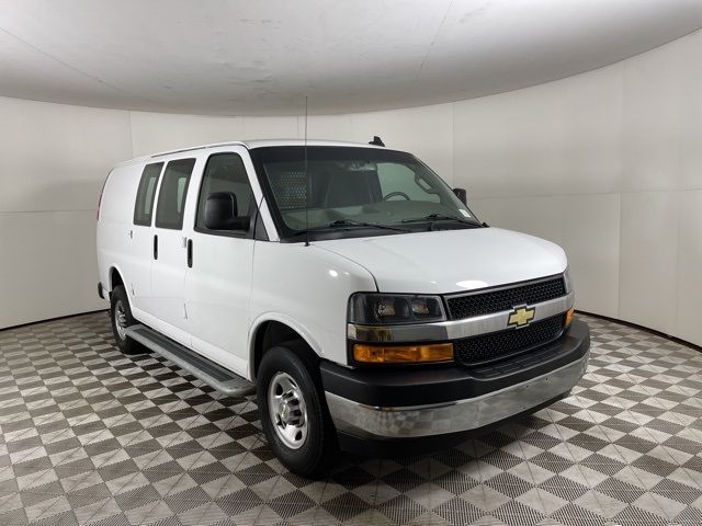 2022 Chevrolet Express Base