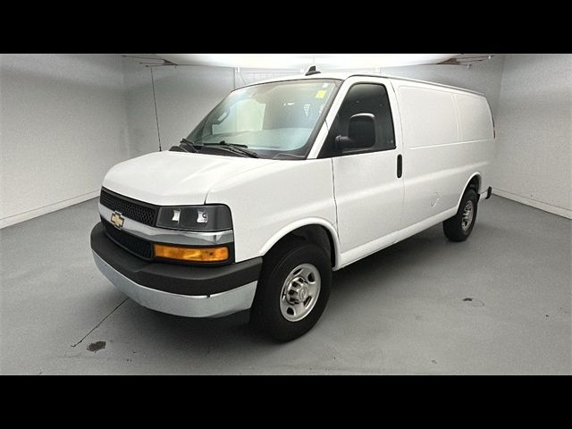 2022 Chevrolet Express Base