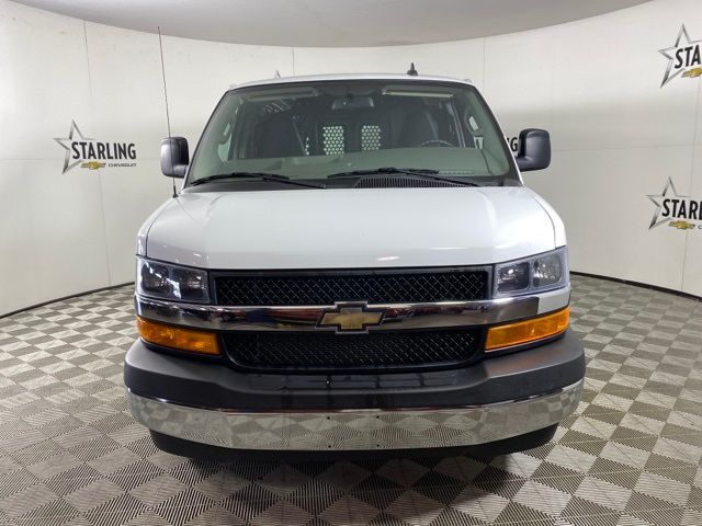 2022 Chevrolet Express Base