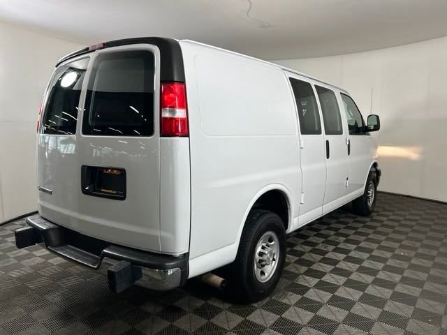 2022 Chevrolet Express Base