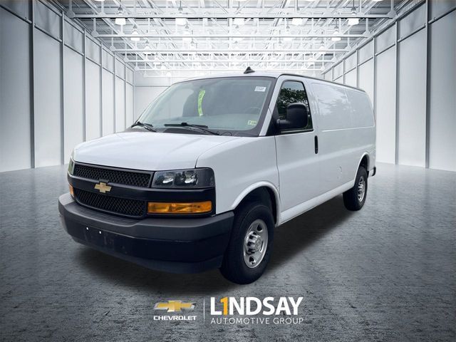 2022 Chevrolet Express Base