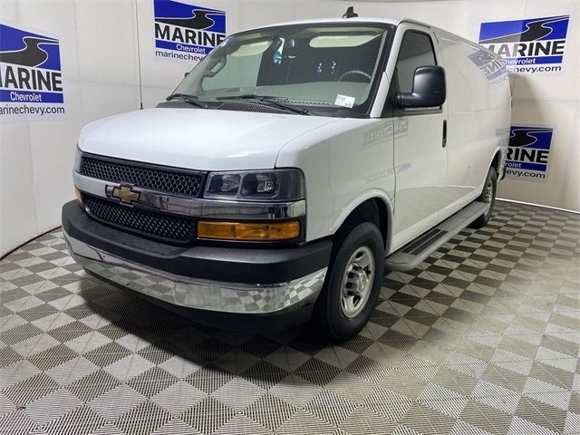 2022 Chevrolet Express Base