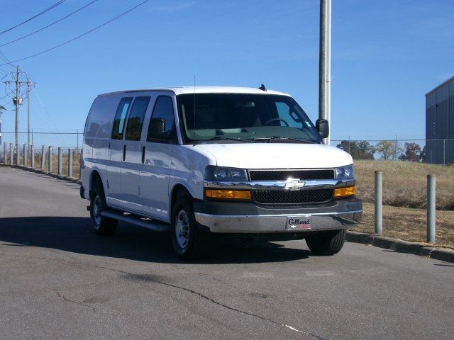 2022 Chevrolet Express Base