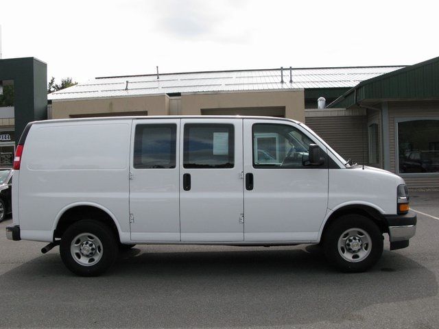 2022 Chevrolet Express Base