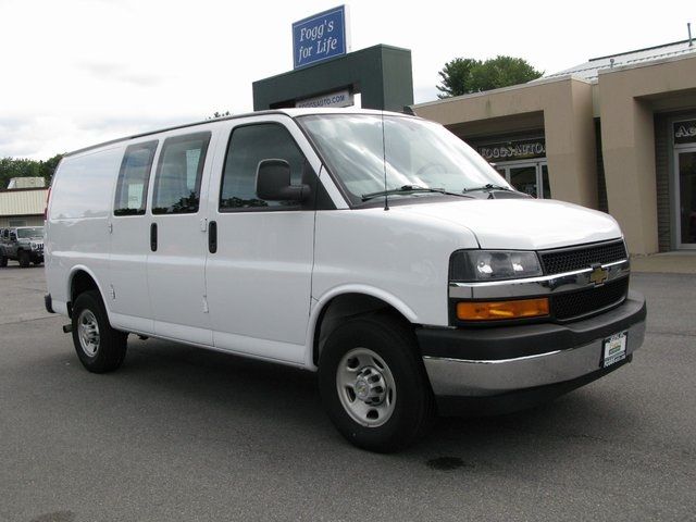 2022 Chevrolet Express Base