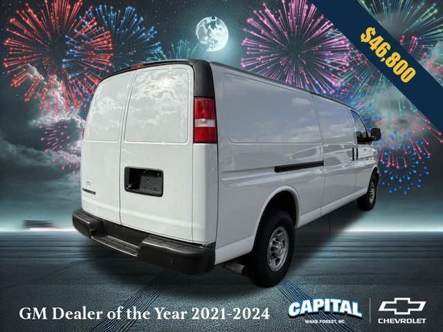 2022 Chevrolet Express Base