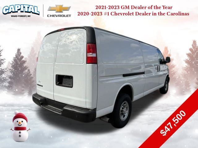 2022 Chevrolet Express Base