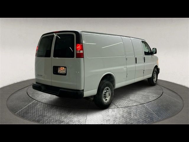 2022 Chevrolet Express Base