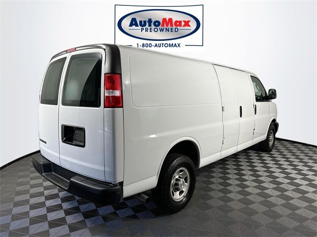 2022 Chevrolet Express Base