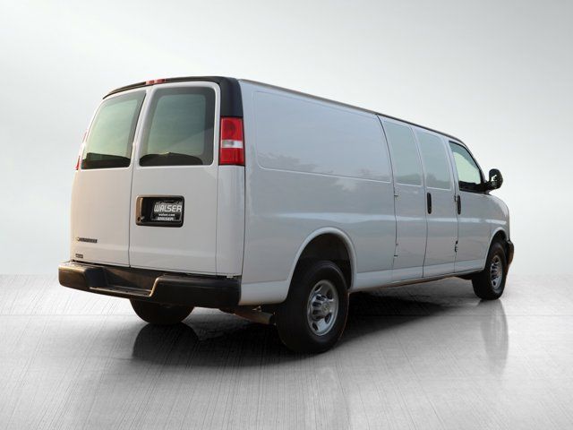 2022 Chevrolet Express Base