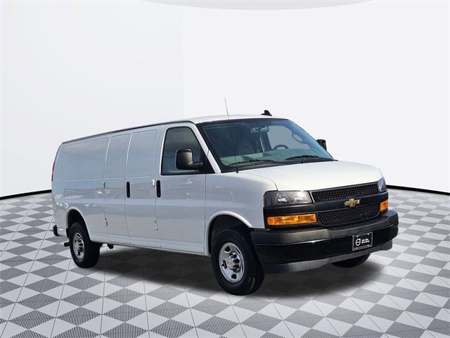 2022 Chevrolet Express Base