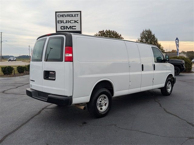 2022 Chevrolet Express Base