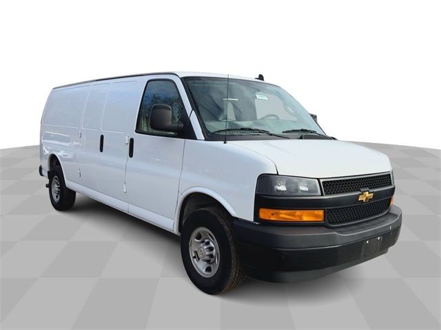 2022 Chevrolet Express Base