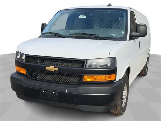 2022 Chevrolet Express Base