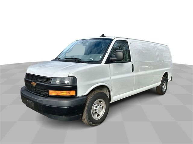 2022 Chevrolet Express Base