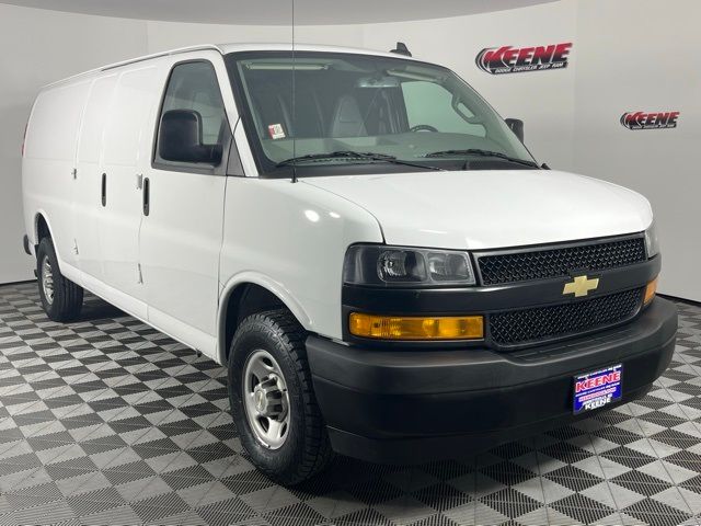 2022 Chevrolet Express Base