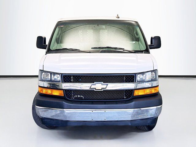 2022 Chevrolet Express Base